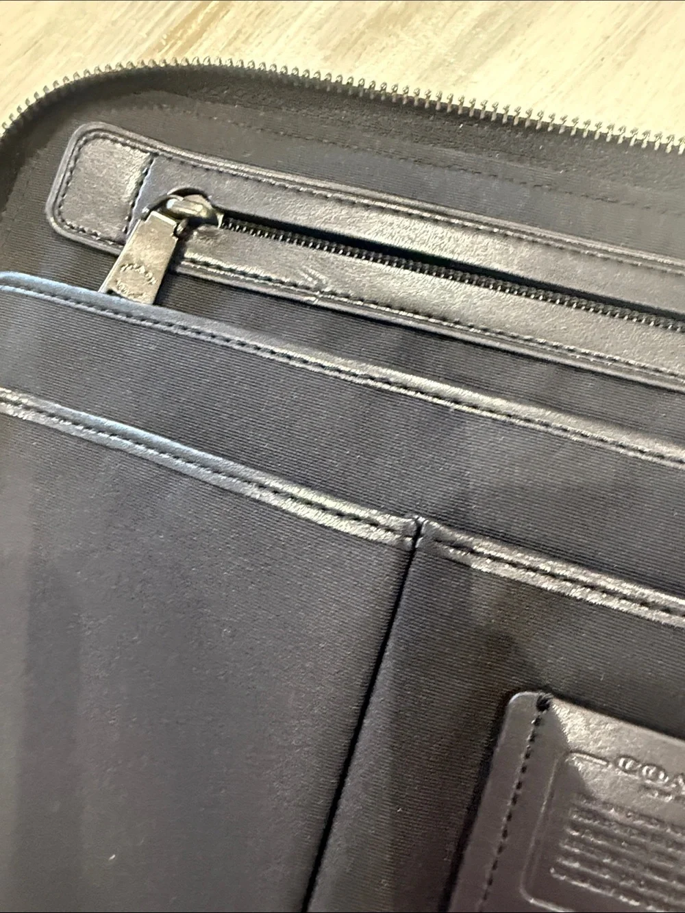 Coach Black Men's Leather Folio Zip Case
